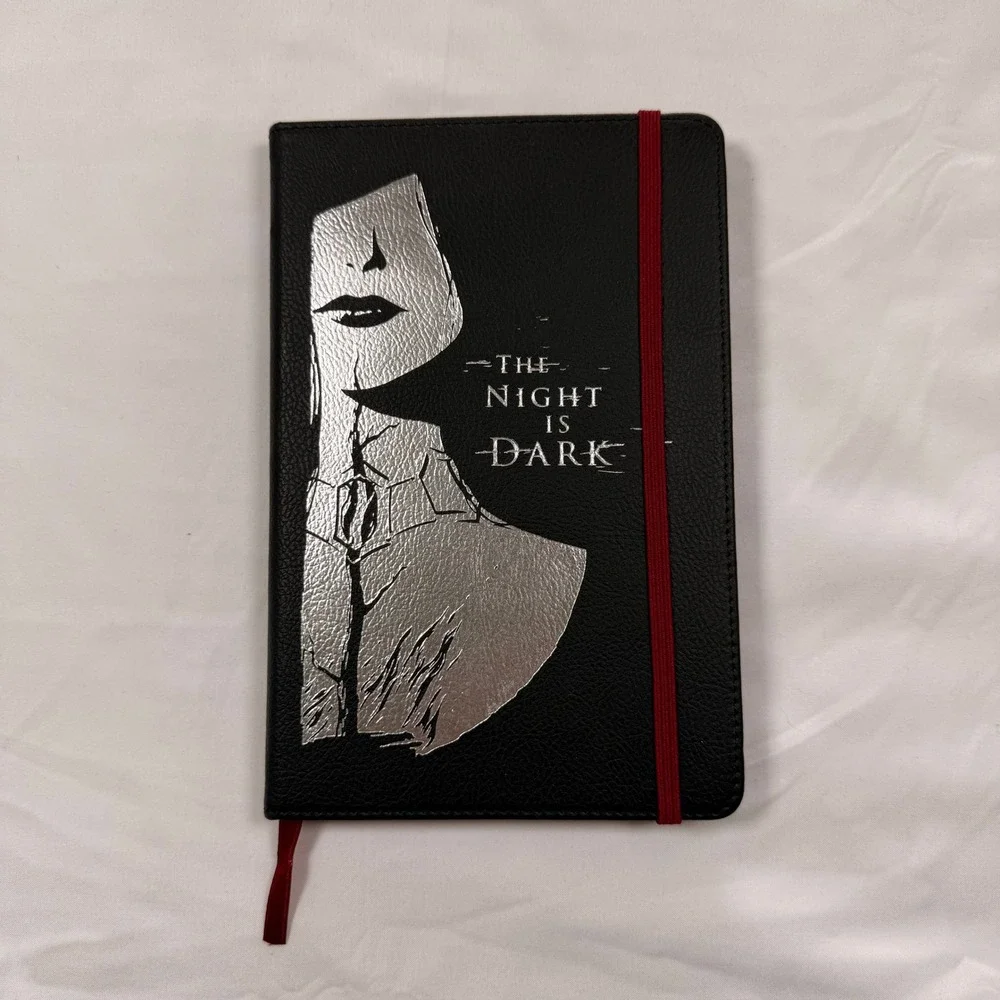 Game of Thrones Melisandre Journal The Night‎ Is Dark Black Silver Notebook